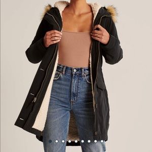 Abercrombie & Fitch Sherpa Lined Military Parka